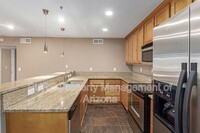 4704 E Paradise Village Pkwy N in Phoenix, AZ - Building Photo - Building Photo