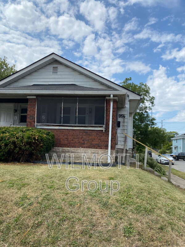 property at 856 N Bradley Ave