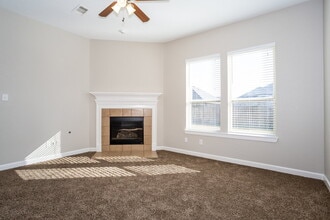 1711 Manchester Crossing Dr in Fresno, TX - Building Photo - Building Photo