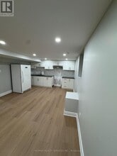 41 MacLaren Ave in Barrie, ON - Building Photo - Building Photo