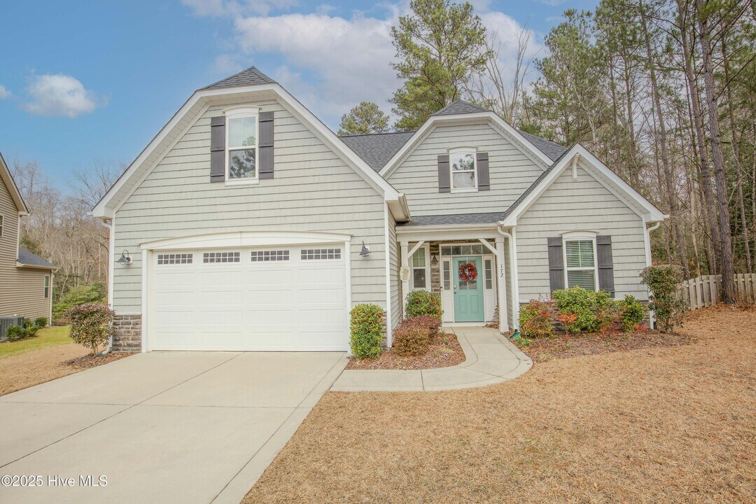 172 Mayfield Ct in Whispering Pines, NC - Building Photo