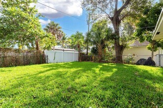 1848 SW 24th Ave in Fort Lauderdale, FL - Building Photo - Building Photo
