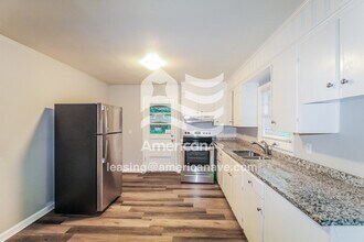 215 Knodishall Dr in Warner Robins, GA - Building Photo - Building Photo