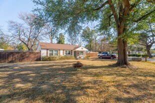 104 Sharyn Ln in Aiken, SC - Building Photo