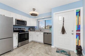 1211 Saxony Cir in Punta Gorda, FL - Building Photo - Building Photo
