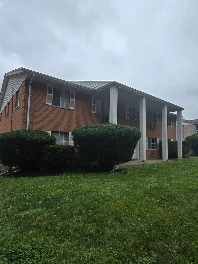 property at 4843-4865 Northcliff Dr