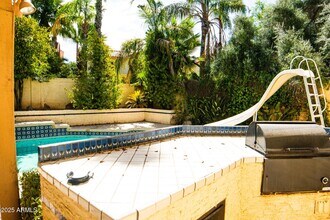 11675 N 91st Ln in Scottsdale, AZ - Foto de edificio - Building Photo