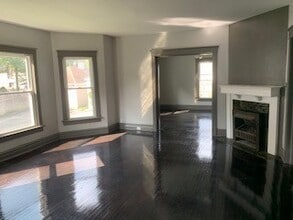 309 Whittier Ave in Joliet, IL - Building Photo - Building Photo