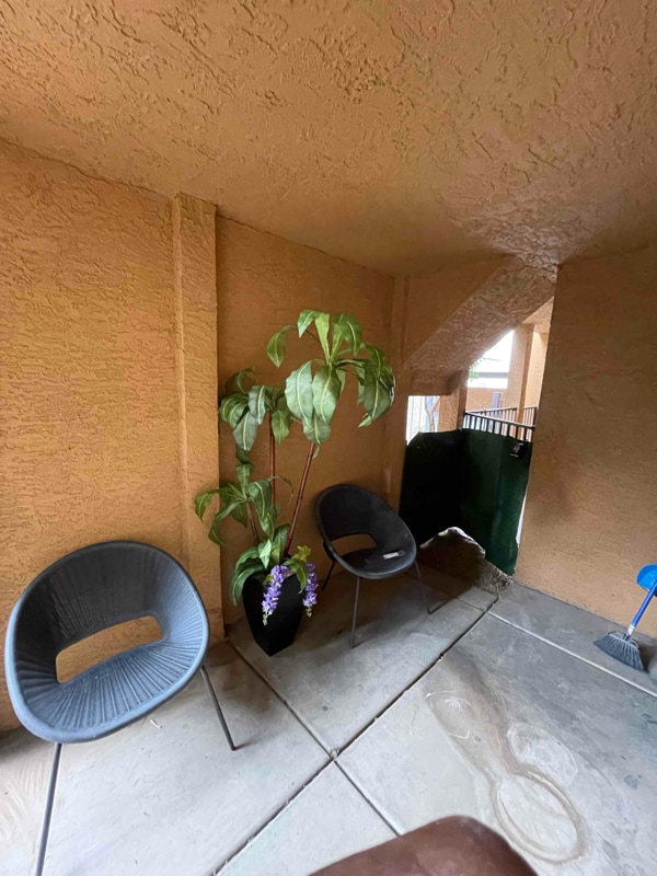 property at 1831 W Mulberry Dr