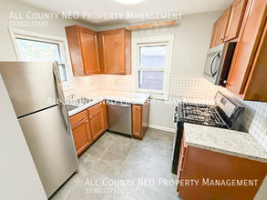 R18004 Winslow Rd-Unit -Up in Beachwood, OH - Foto de edificio - Building Photo