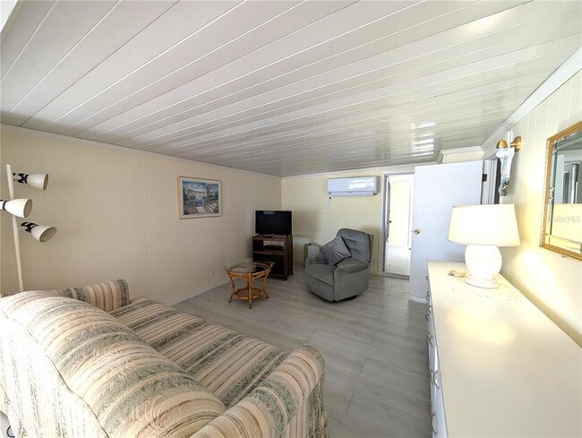 1702 Olympia Fields St in Sarasota, FL - Building Photo - Building Photo
