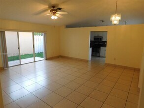 13439 NW 5th Ct in Plantation, FL - Building Photo - Building Photo