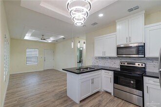 15 N 59th Ln in McAllen, TX - Building Photo - Building Photo