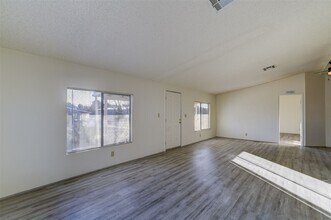 3060 Crestview Dr in Prescott, AZ - Building Photo - Building Photo