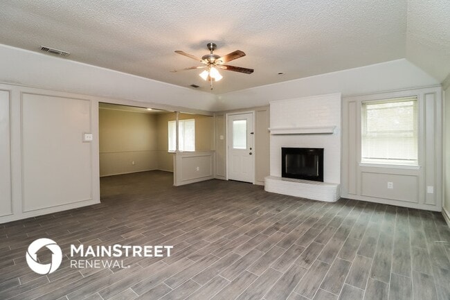 5512 Pleasant Meadow Dr in North Richland Hills, TX - Building Photo - Building Photo