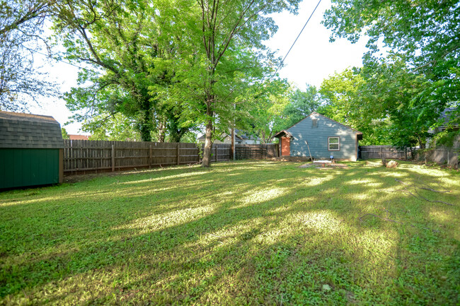 104 S Park Dr in Stillwater, OK - Building Photo - Building Photo