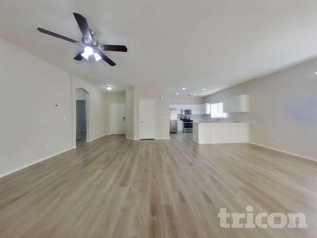 16823 W Cottonwood St in Surprise, AZ - Building Photo - Building Photo