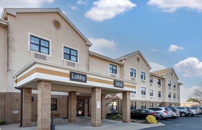Furnished Studio-Rochester - North in Rochester, MN - Building Photo - Building Photo