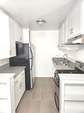 1538 N Detroit St, Unit 9 in Los Angeles, CA - Building Photo - Building Photo