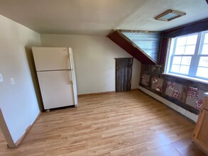 602 N Genesee St, Unit Upper in Merrill, WI - Building Photo - Building Photo