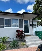 4485 SW 7th St in Coral Gables, FL - Building Photo