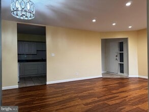 12 Stonehenge Cir in Baltimore, MD - Building Photo - Building Photo