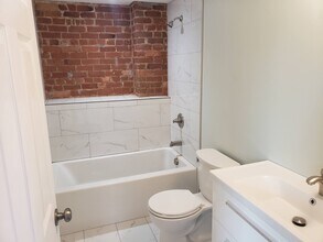 836 York St, Unit 3rd Fl in Cincinnati, OH - Foto de edificio - Building Photo