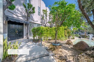 523 Fairview Ave in Arcadia, CA - Building Photo