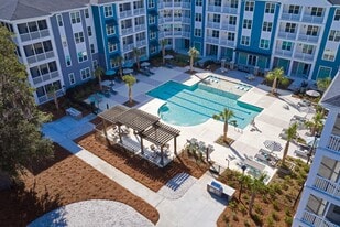 Populus Pooler in Pooler, GA - Building Photo