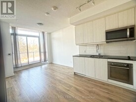 36 Forest Manor Rd in Toronto, ON - Building Photo