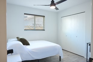 3011 Pine Tree Dr in Bonita Springs, FL - Building Photo