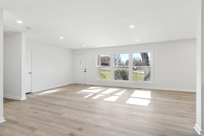 201 Porter Cir in Columbia, TN - Building Photo - Building Photo