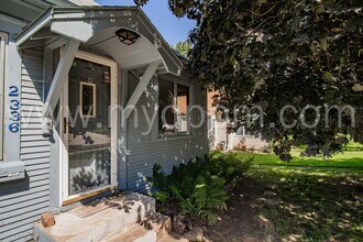 2336 N 65th Ave in Omaha, NE - Foto de edificio - Building Photo