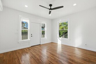 312 Brookes Ave, Unit A2 in San Diego, CA - Foto de edificio - Building Photo