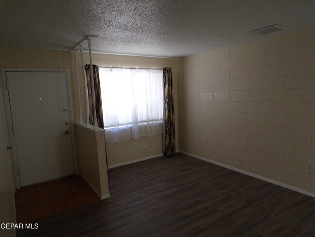 4114 Moonlight Ave in El Paso, TX - Building Photo - Building Photo