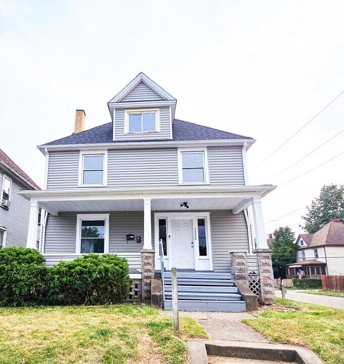 1220 8th St NW in Canton, OH - Building Photo