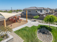 Redwood Valley at Escalante in Surprise, AZ - Foto de edificio - Building Photo