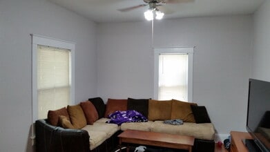 531 Kearney St in Manhattan, KS - Building Photo - Building Photo