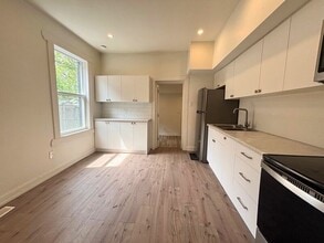 26 Cayuga St in Brantford, ON - Building Photo - Building Photo