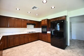 660 N Oracle Cir in Mesa, AZ - Building Photo - Building Photo