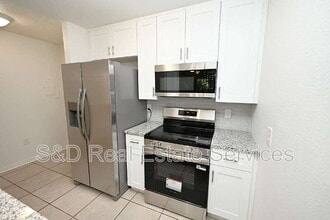 141 Fernery Rd in Lakeland, FL - Foto de edificio - Building Photo