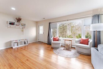316 NY-32 in New Paltz, NY - Building Photo - Building Photo