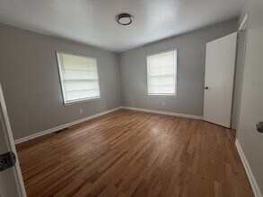 2810 Cecil Ave in Knoxville, TN - Building Photo - Building Photo