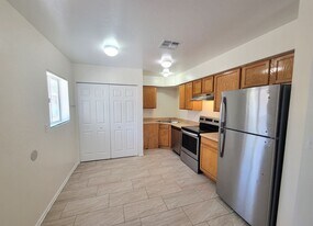 7983 E Escalante Rd in Tucson, AZ - Building Photo