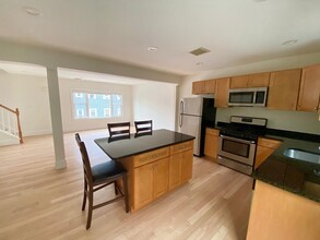 18 Plainfield St in Boston, MA - Building Photo - Building Photo