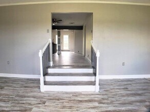 1168 Preston Meadows Rd in Sherman, TX - Foto de edificio - Building Photo