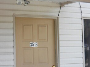 3513 Tree Ridge Ln NE in Palm Bay, FL - Foto de edificio - Building Photo