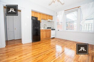 1332 Commonwealth Ave in Boston, MA - Building Photo