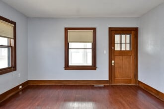 2300 Avenue F in Council Bluffs, IA - Building Photo - Building Photo
