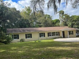 9650 US-441 in Belleview, FL - Building Photo